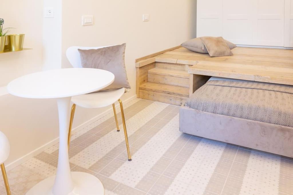 Apartament 5Fo6 Navigli - Duomo - Boho - Minimal Mediolan Zewnętrze zdjęcie
